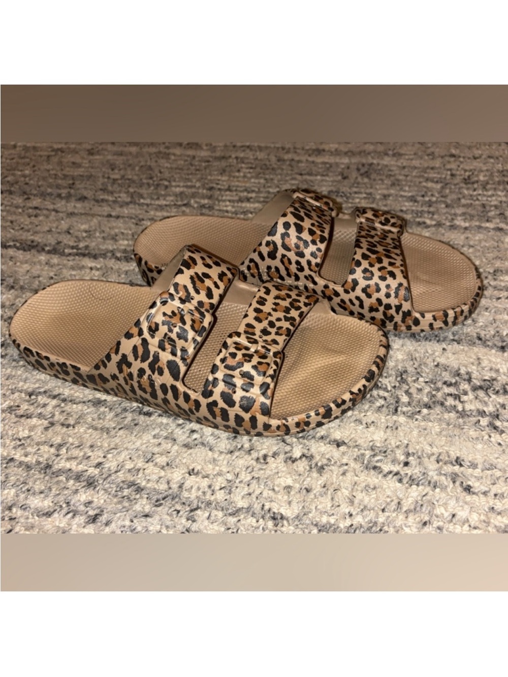 Youth Leopard Print Slide Sandals